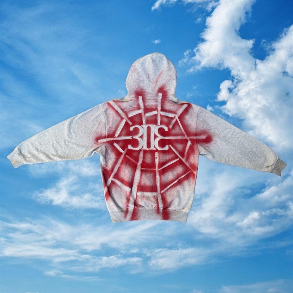 3IIƐ SPIDERMAN hoodie made from marvel stitched design and spray paint - Medium